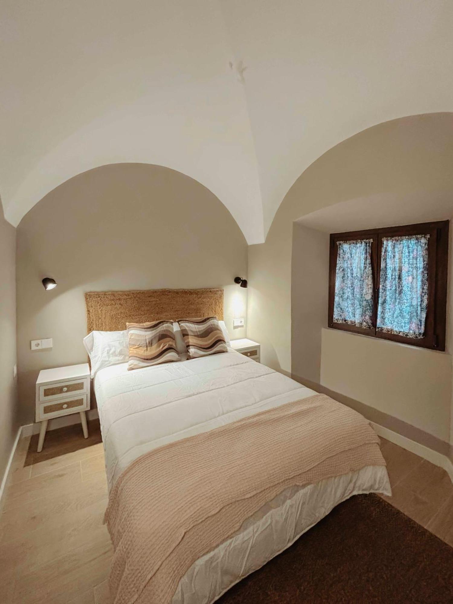 Portal De Santiago Apartment Caces Екстериор снимка